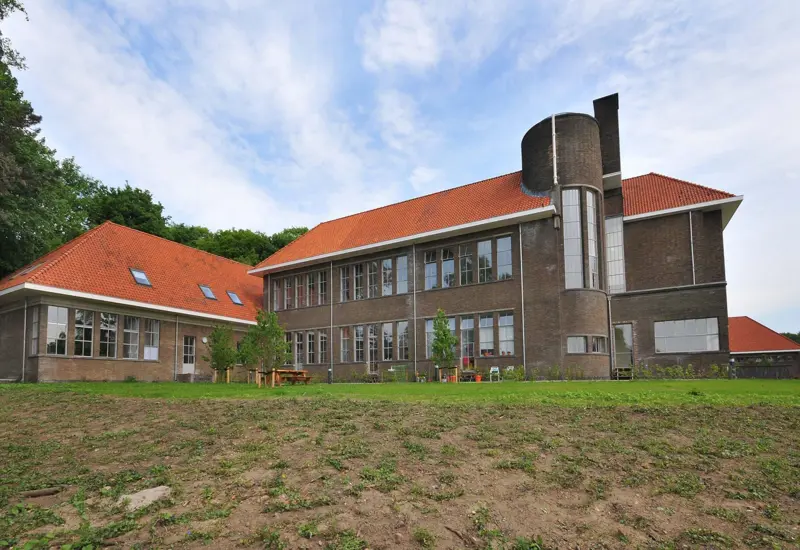 Paleis op de Heuvel Arnhem | Een nieuwe bestemming voor het oude schoolgebouw | Hendriks bedenkt, bouwt, beheert